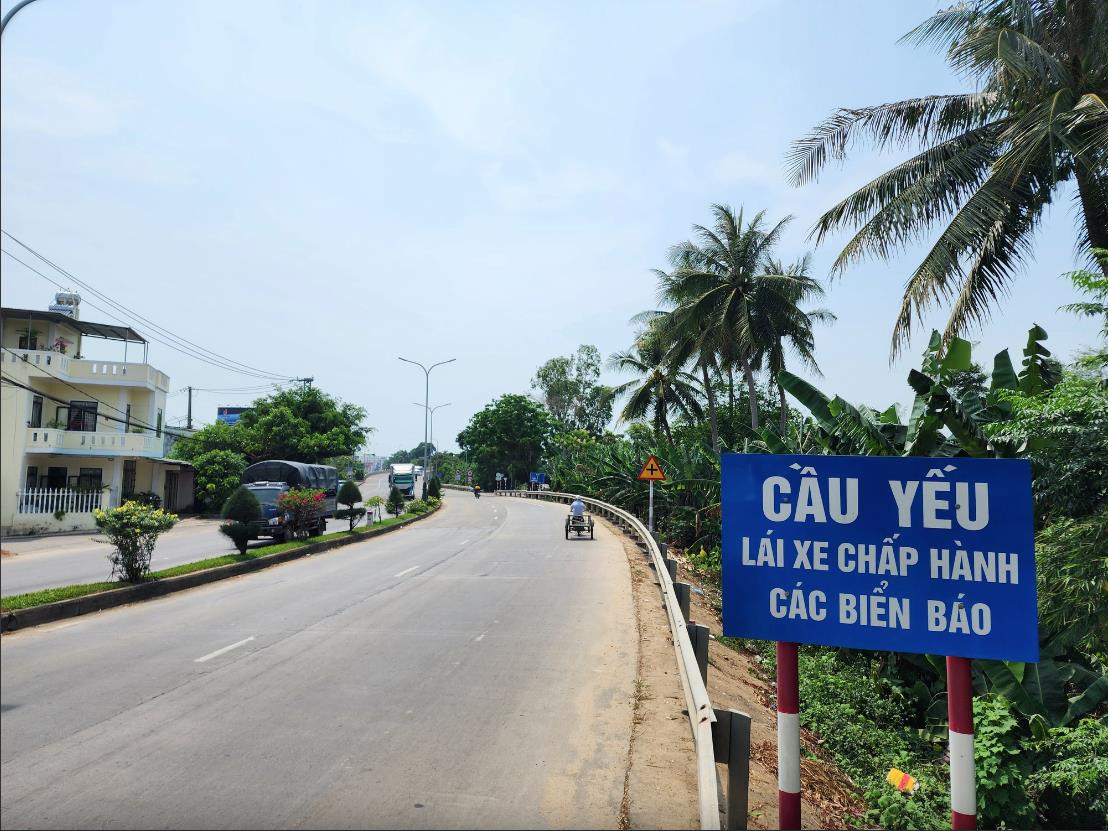 Phân luồng và hướng dẫn giao thông trong thời gian sửa chữa cầu Trà Khúc Km1056+073/QL1, tỉnh Quảng Ngãi